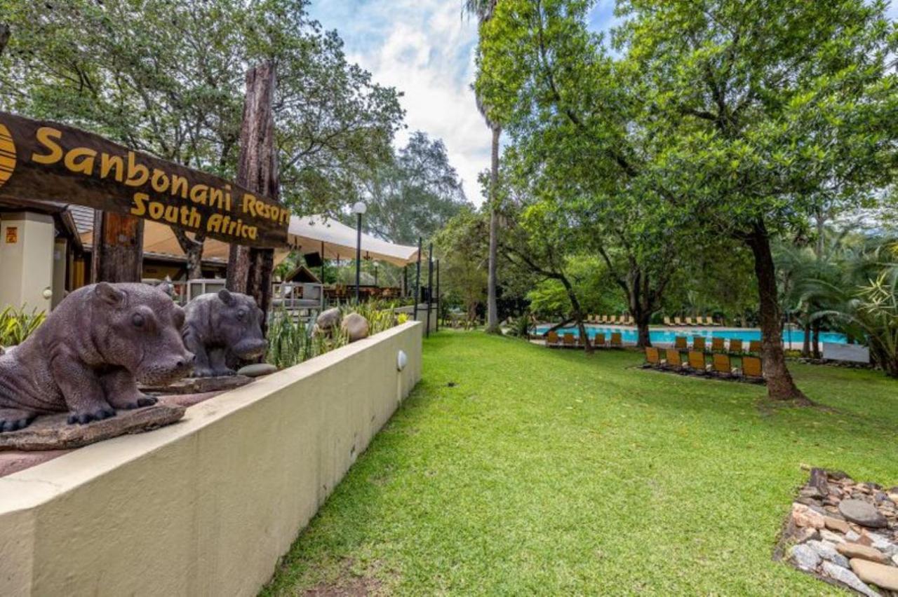 Sanbonani Hotel Hazyview Bagian luar foto