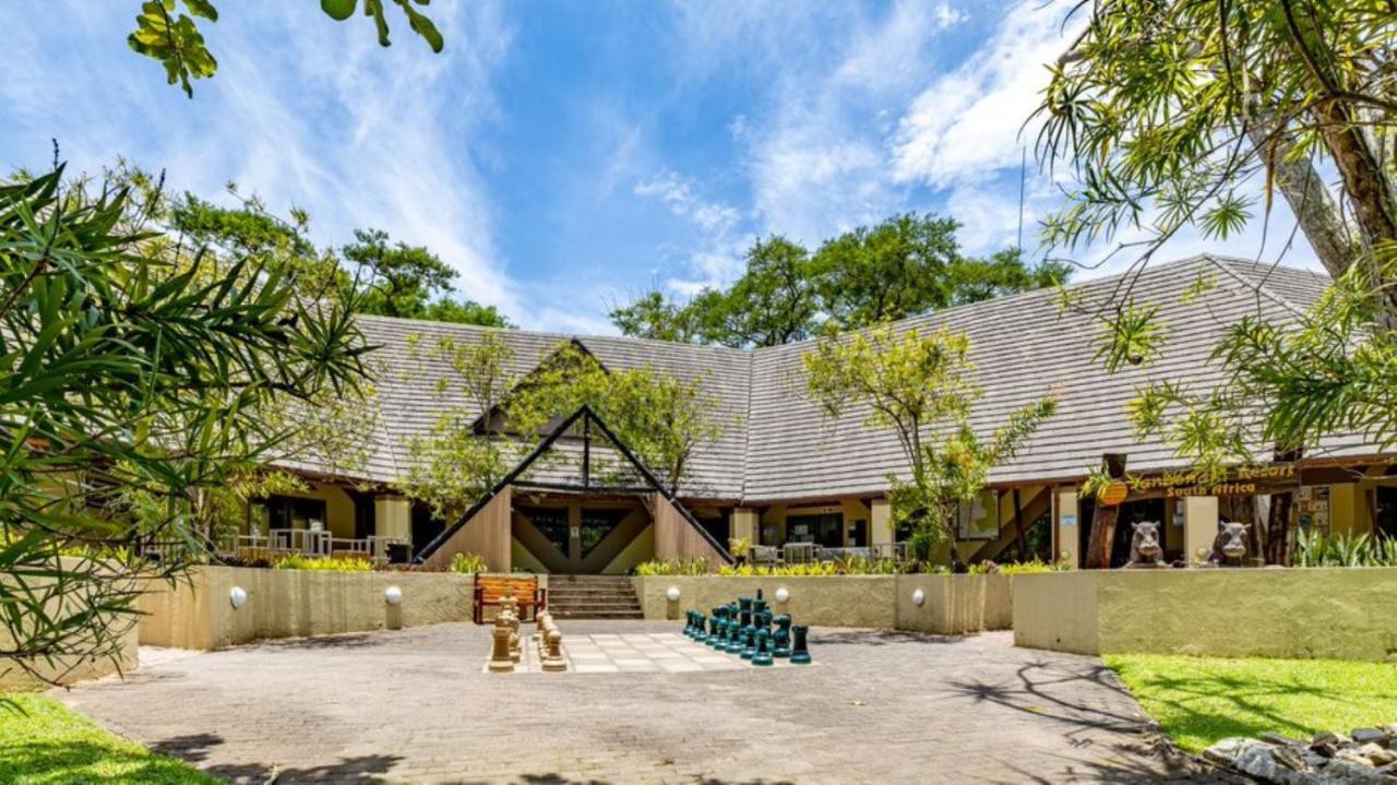 Sanbonani Hotel Hazyview Bagian luar foto