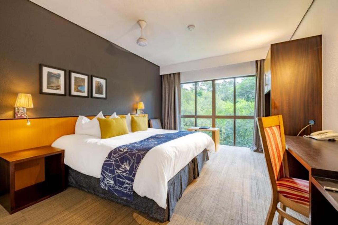 Sanbonani Hotel Hazyview Bagian luar foto