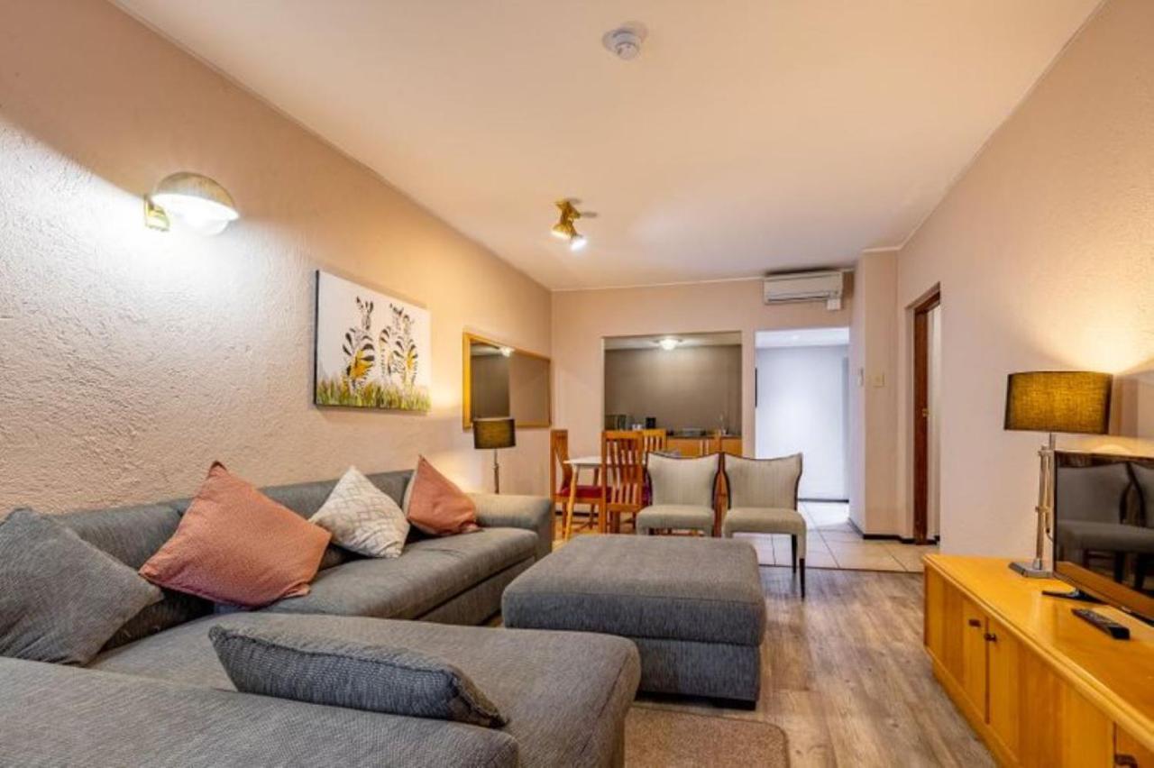 Sanbonani Hotel Hazyview Bagian luar foto