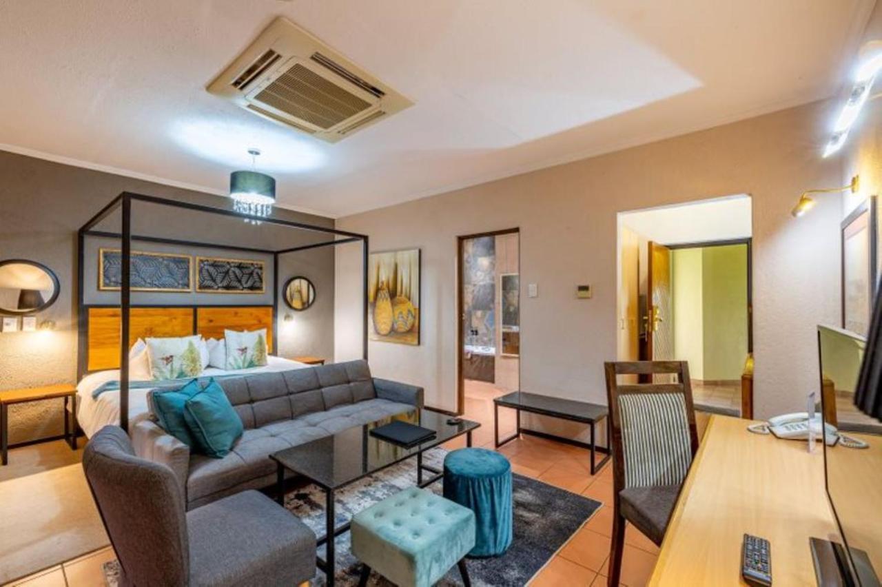 Sanbonani Hotel Hazyview Bagian luar foto