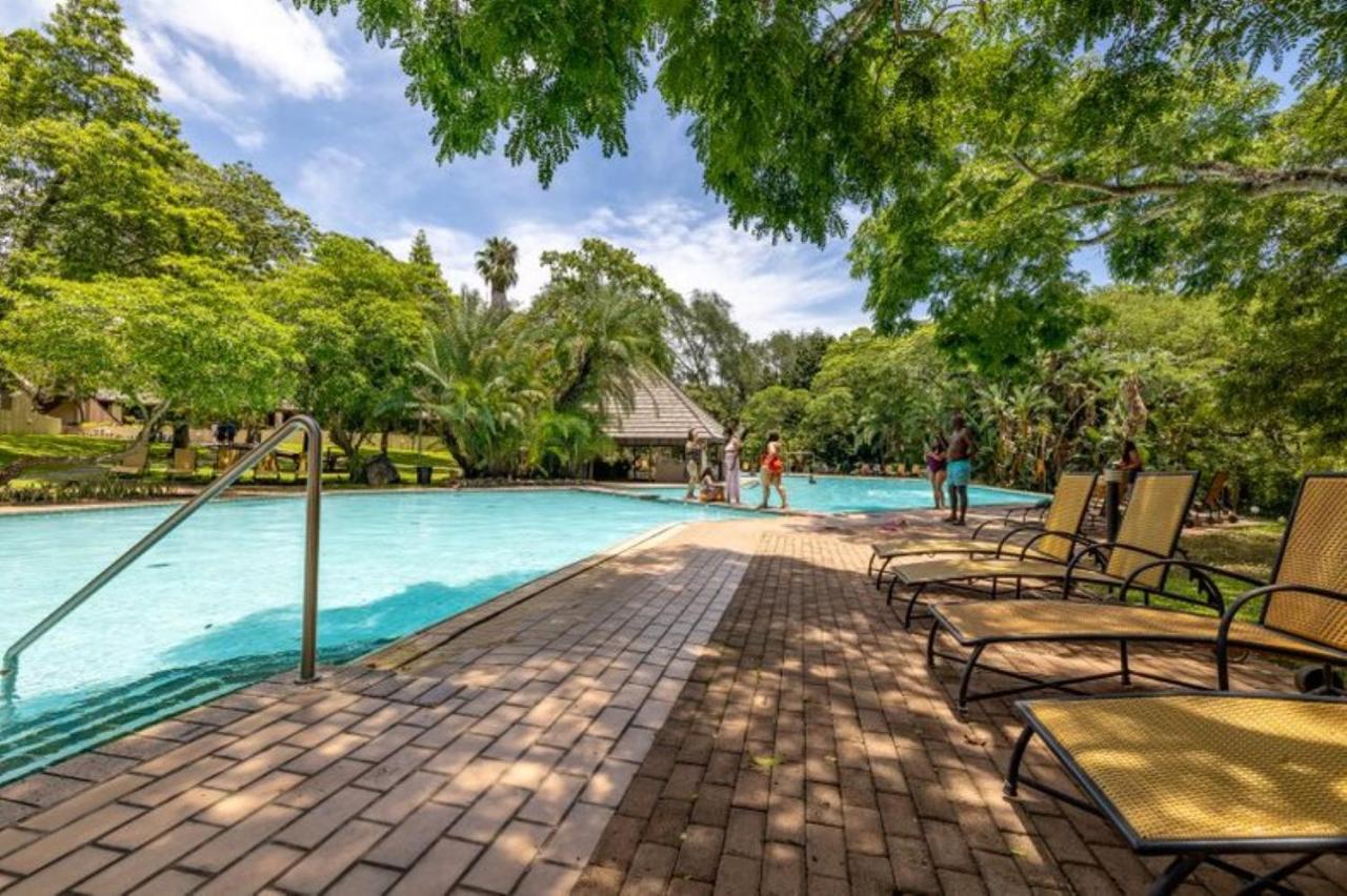 Sanbonani Hotel Hazyview Bagian luar foto