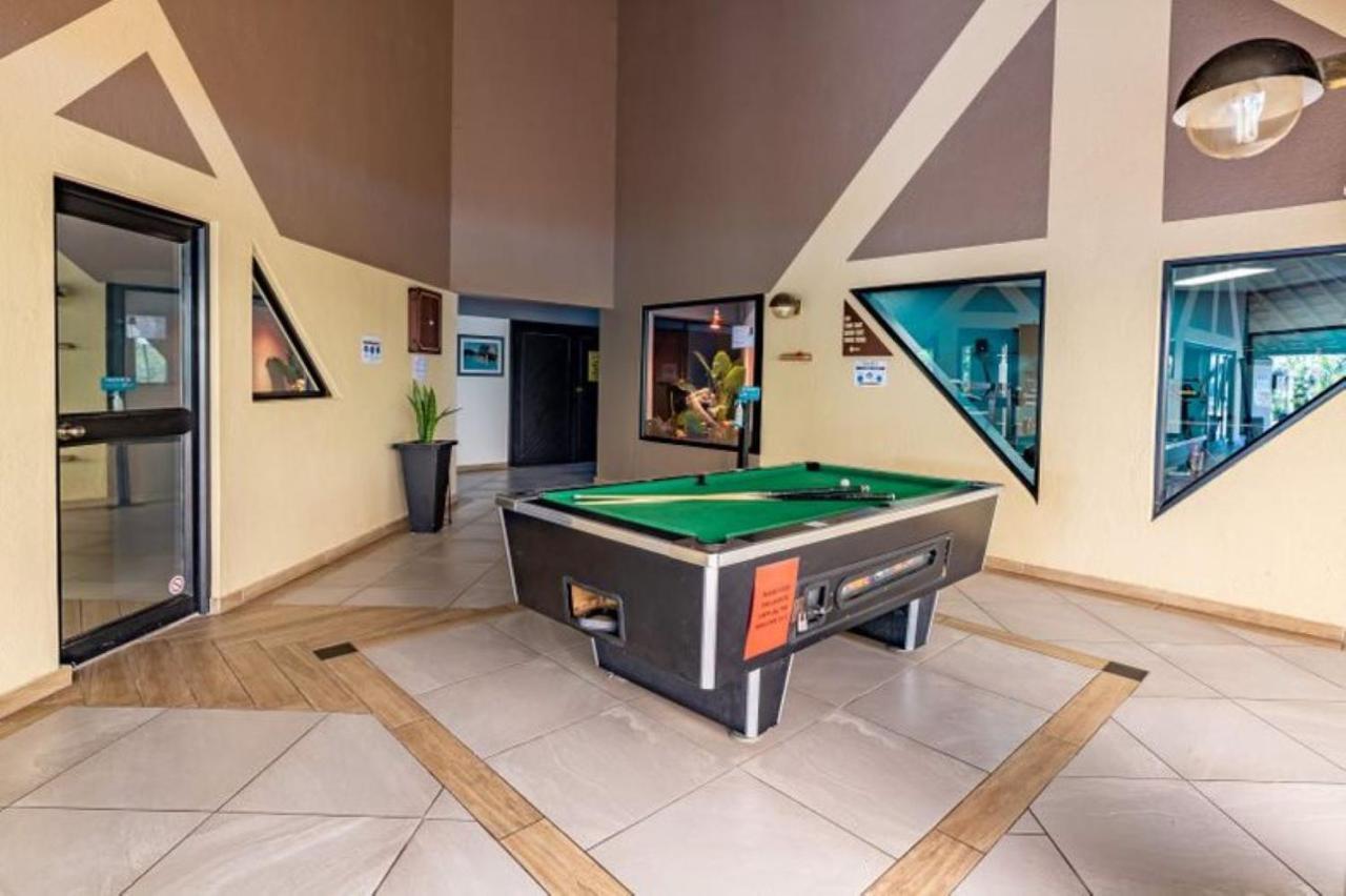 Sanbonani Hotel Hazyview Bagian luar foto